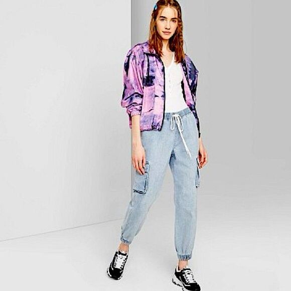 NWT Wild Fable Light Wash High-Rise Jogger Jeans Size Small - Picture 1 of 8